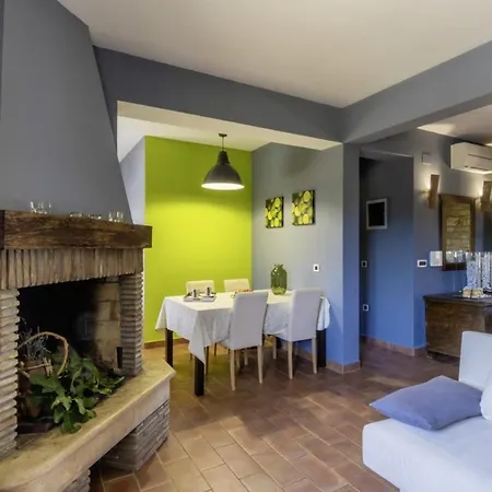 Istria Moderna In Muntic * Pula