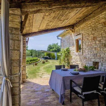 Istria Moderna In Muntić