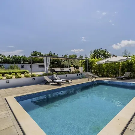 Istria Moderna In Muntić Villa