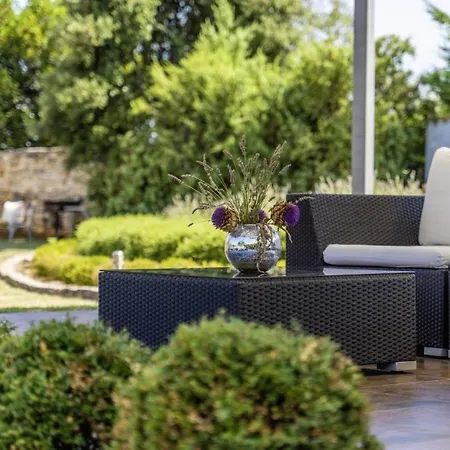 Istria Moderna In Muntić * Pula